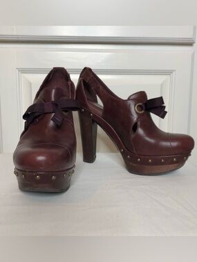 Ugg Celestina high heel clog / bootie